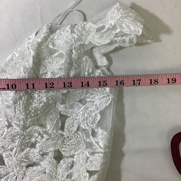 LULU'S SZ 4 S Precious Romance White Embroidered Lace Maxi Dress B139 *flaw - Picture 6 of 9